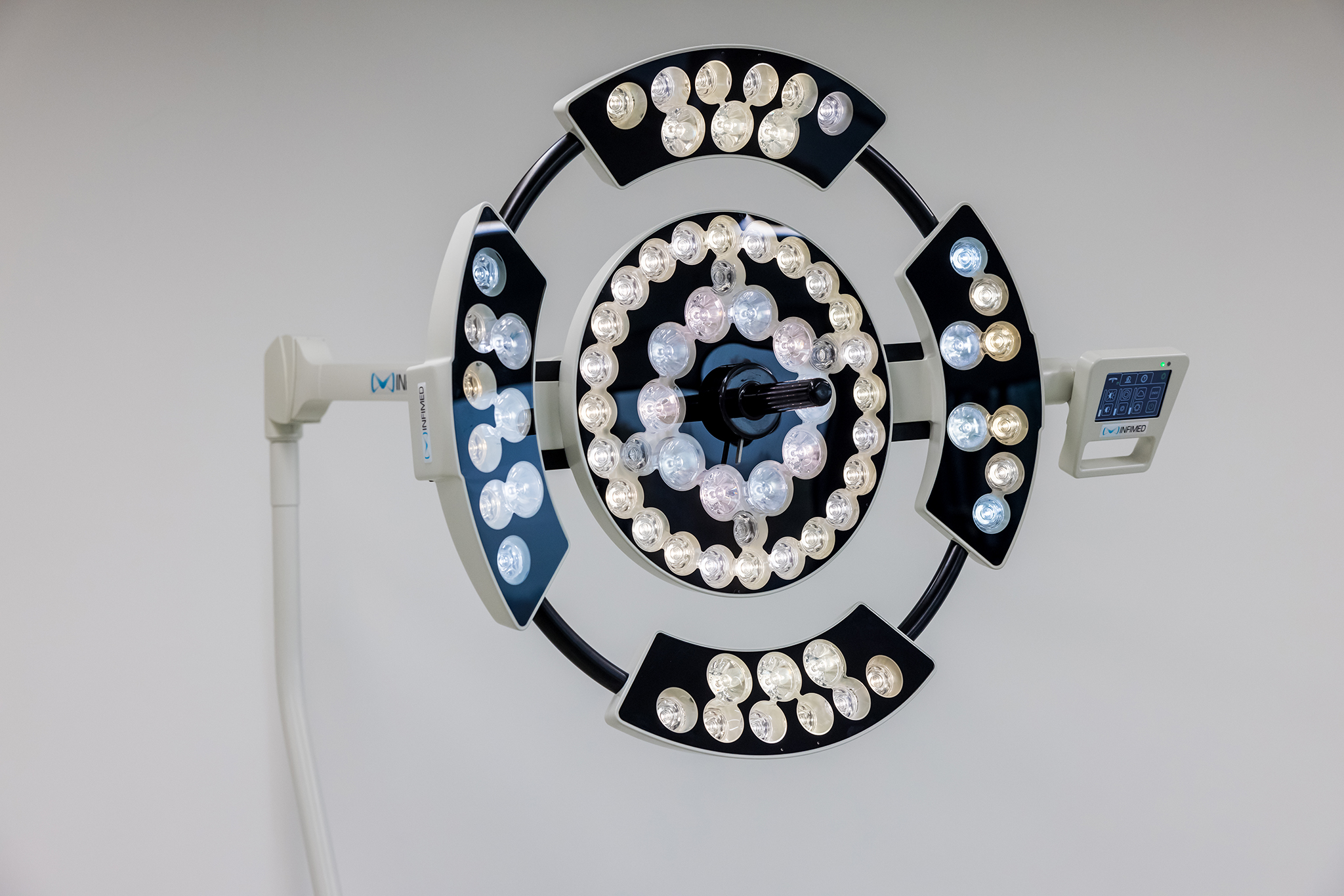 lampy operacyjne i zabiegowe